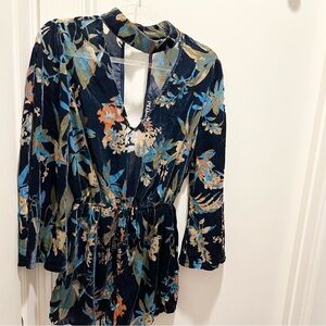 Navy blue floral romper nwot